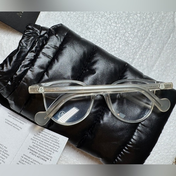 Rare Find Authentic Moncler Eyeglasses ML 5032 024 - Picture 4 of 10